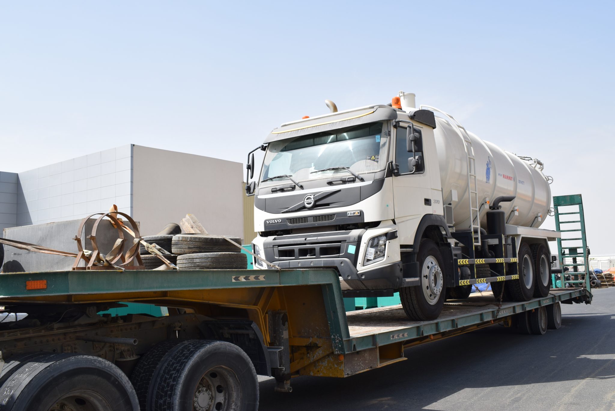 Heavy Equipment Transport Service Dubai